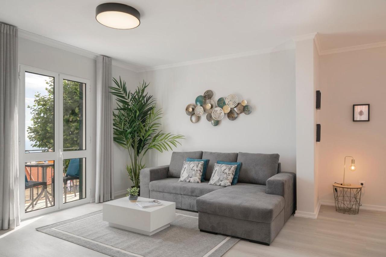 Intelsol Calheta Apartments By An Island Apart Exterior foto