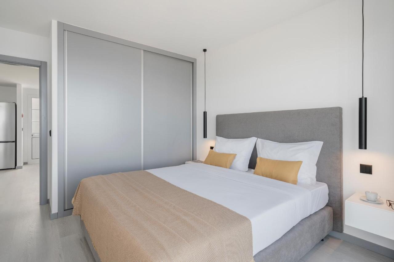 Intelsol Calheta Apartments By An Island Apart Exterior foto